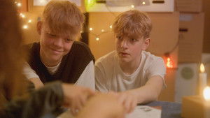 Does Tue dare to watch horror?