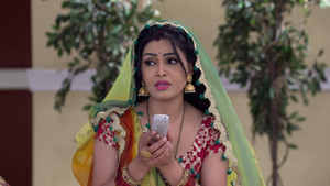 Manmohan and Angoori's Romance Enrages Vibhuti