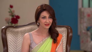 Anita and Angoori Join Their Husbands In Gambling