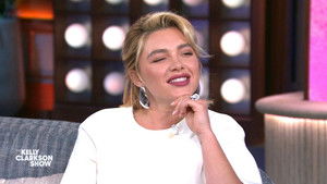 Florence Pugh, Geraldine Viswanathan, Hanna John-Kamen, Carly Pearce