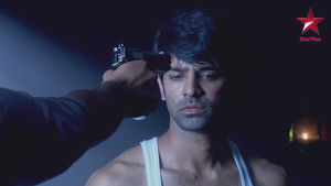 Arnav Surrenders to Kidnappers