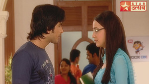 Gunjan Agrees to Sing