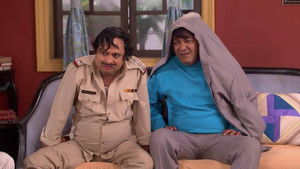 Khoonkhar Sena Stops The Play