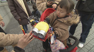 Bartering in Dotonbori, Osaka