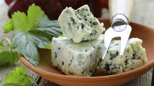 Wrecker Trucks, Roquefort, Tree Moving