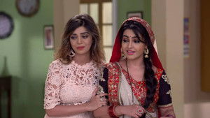 Tiwari's Cousin Lalli and Vibhuti's Cousin Hariya Return From Australia