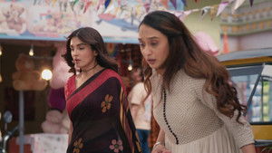 Dhara Bumps Into Her Mother