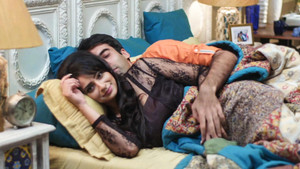 Mallika In Vinod's Bed?