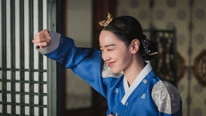 Between Understanding and Misunderstanding