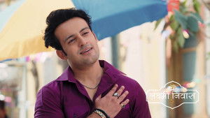 Akhil and His Mother Harass Niya