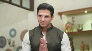 Amresh Apologises to Suman